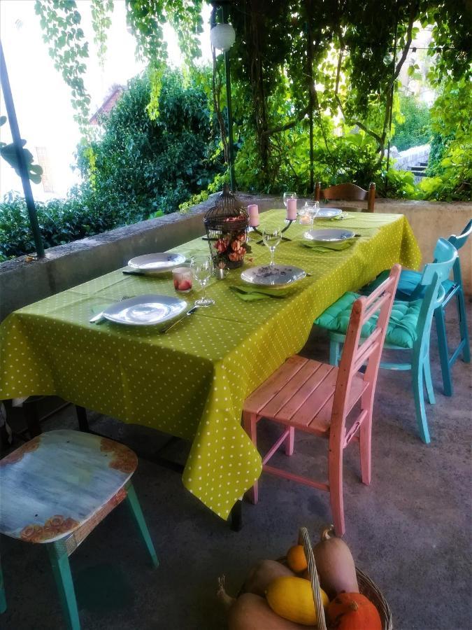 Dida Roko, Rustikalni Apartman S Terasom Kaštela Exterior foto