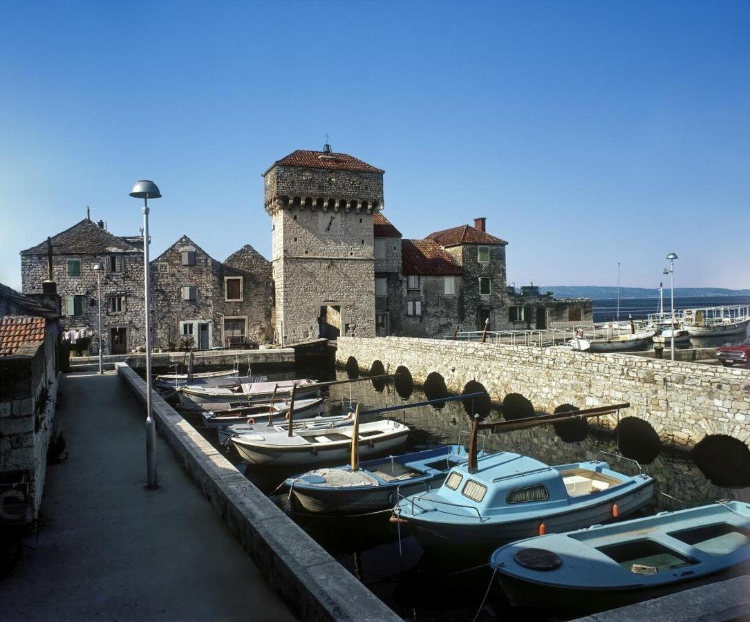 Dida Roko, Rustikalni Apartman S Terasom Kaštela Exterior foto
